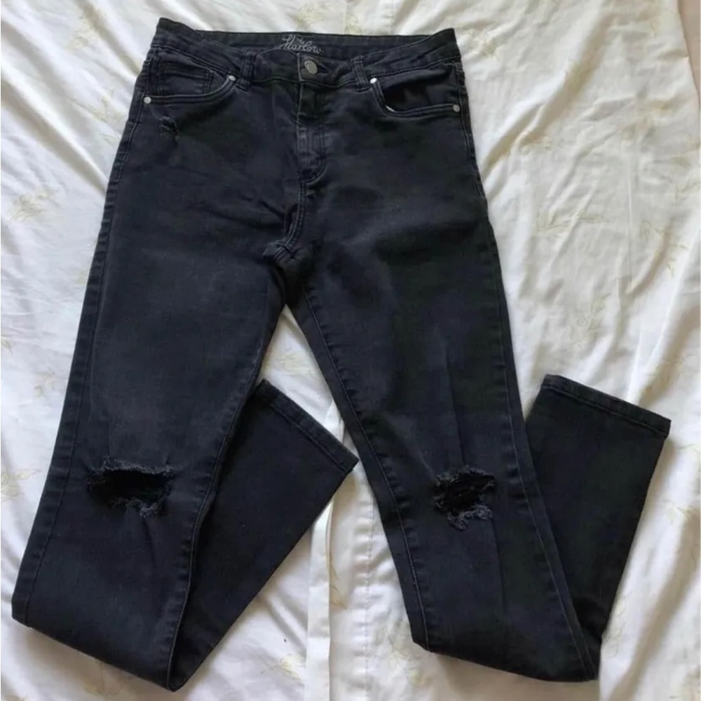 Harlow Knee-Rips Skinny Jeans 28W